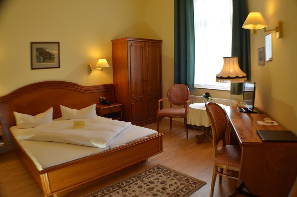 Hotel Fuerstenhof ラーテノー 部屋 写真