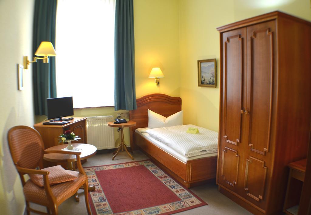 Hotel Fuerstenhof ラーテノー 部屋 写真