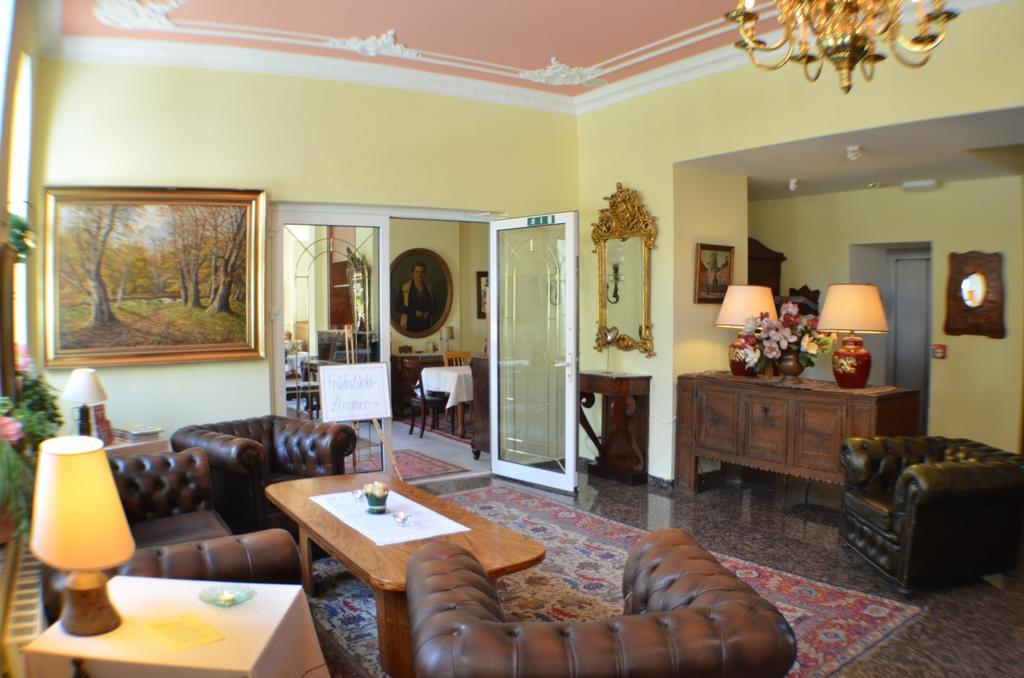 Hotel Fuerstenhof ラーテノー エクステリア 写真