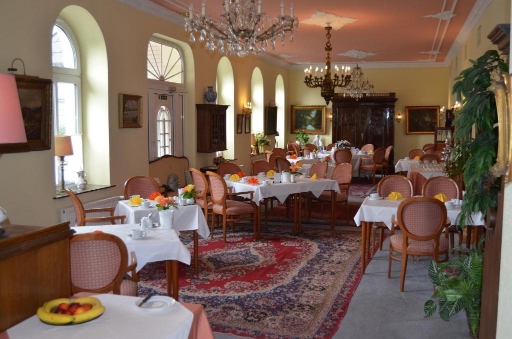 Hotel Fuerstenhof ラーテノー エクステリア 写真