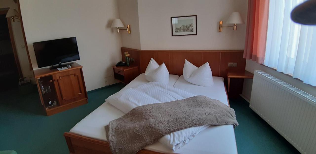 Hotel Fuerstenhof ラーテノー エクステリア 写真